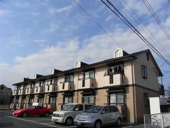 【ヴィルヌーブさくらＡ】桜エリアで最短自転車3分で教室まで行けちゃう好立地アパート！